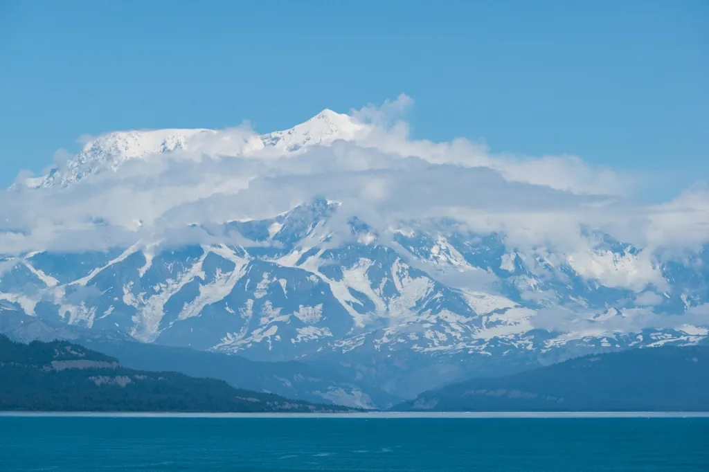 Photo of transit toward back of Icy Bay