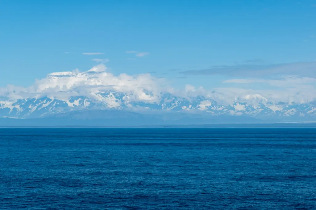 Photo of another mountain making its own weather