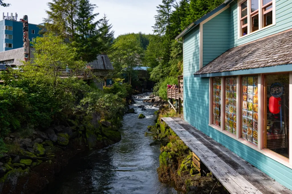 Photo of River Street and Falls