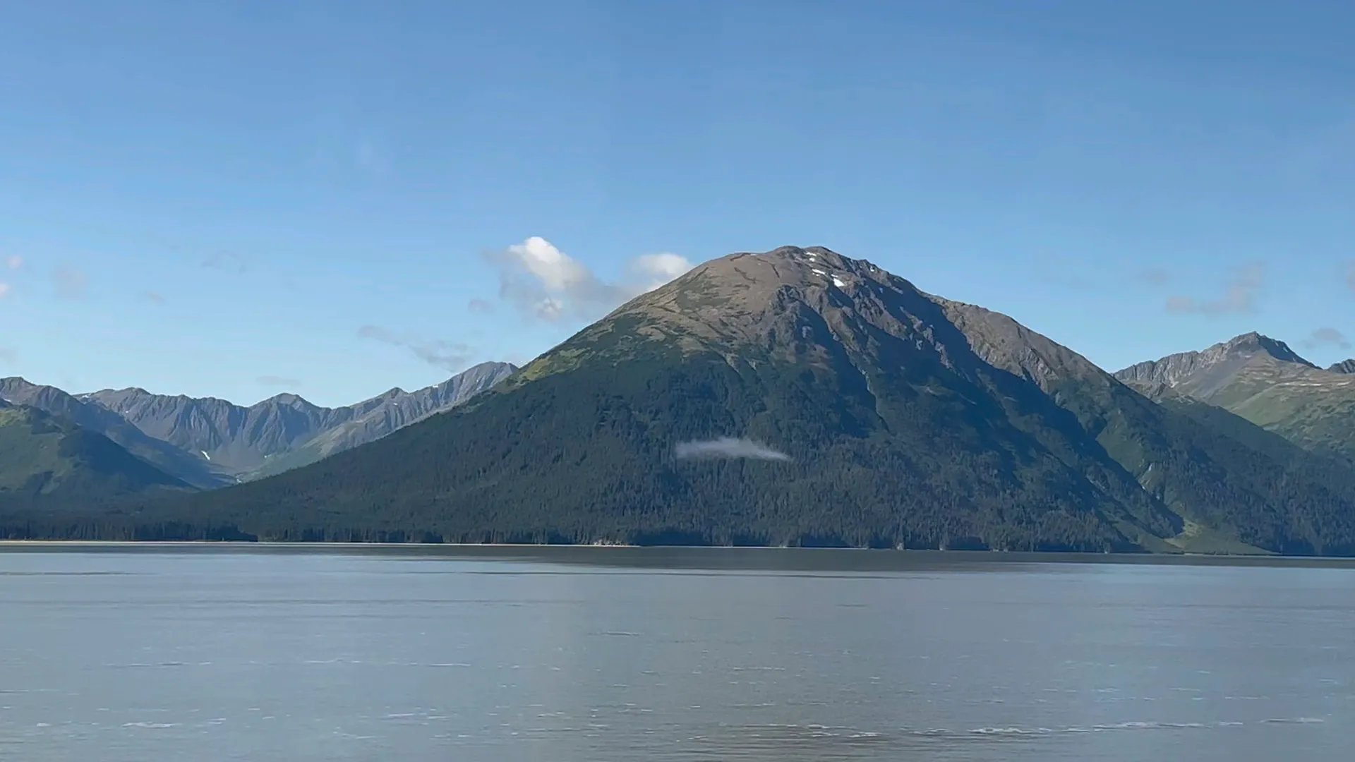 Photo of scenery for bus ride from Seward to Anchorage