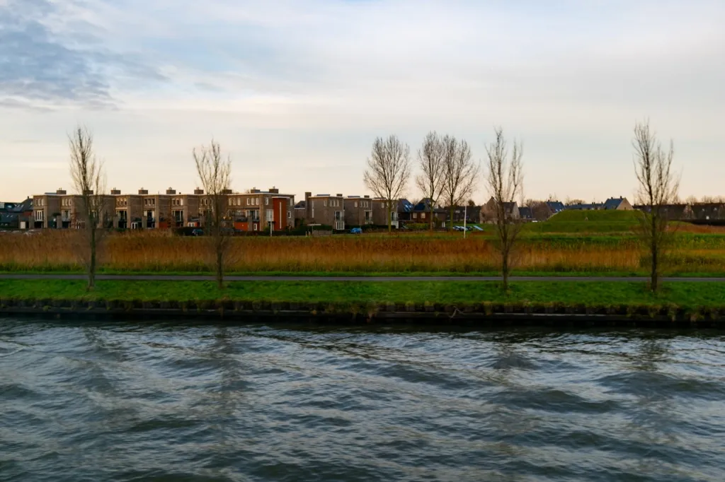 Photo of evening scenery - a Dutch housing complex